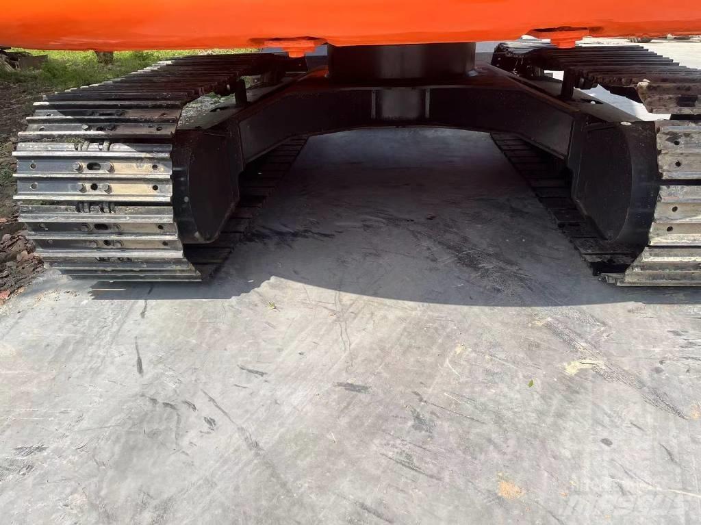 Hitachi ZX 70 Telakaivukoneet