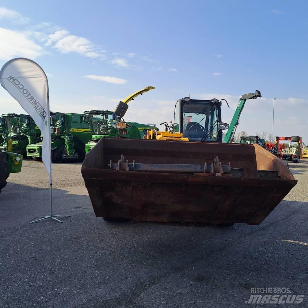 JCB 550-80 Maatalouskurottajat