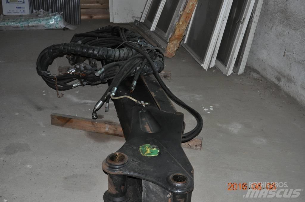 John Deere 1270D Alusta ja jousitus