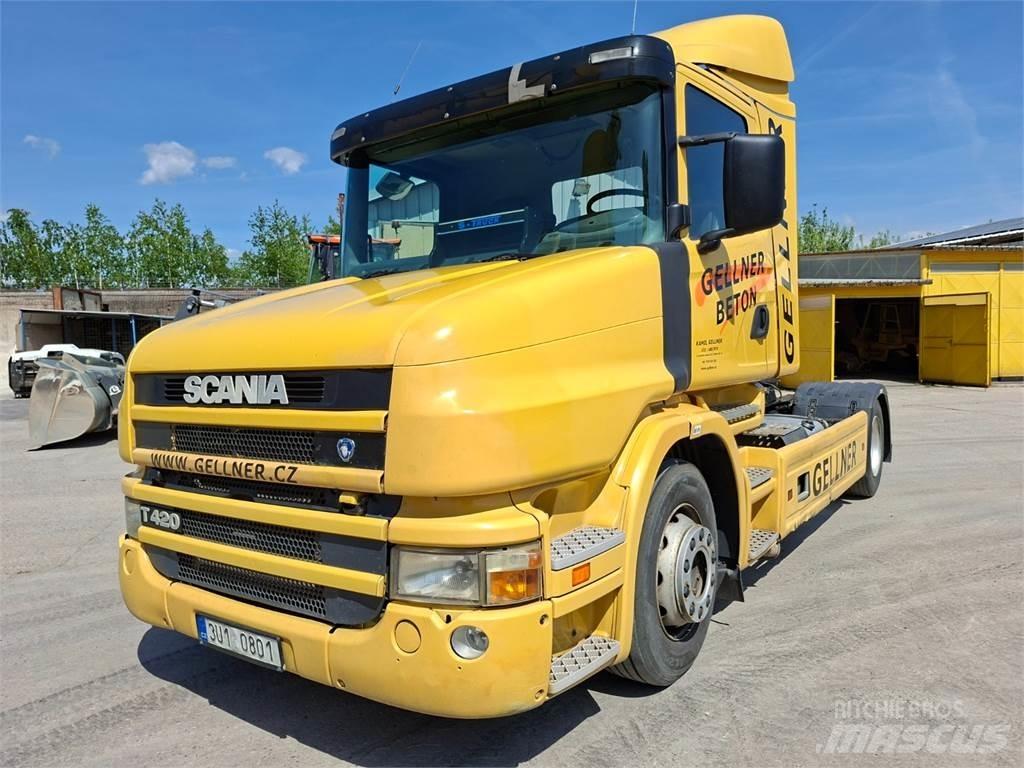 Scania T 420 LA Vetopöytäautot