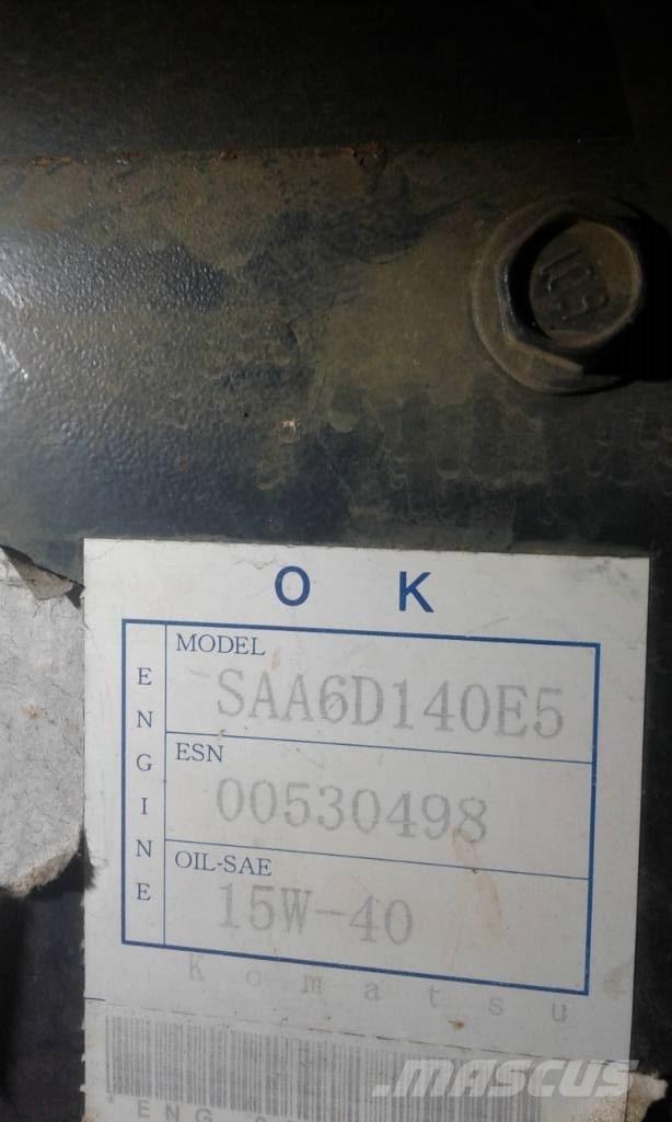 Komatsu SAA6D140E-5 Moottorit