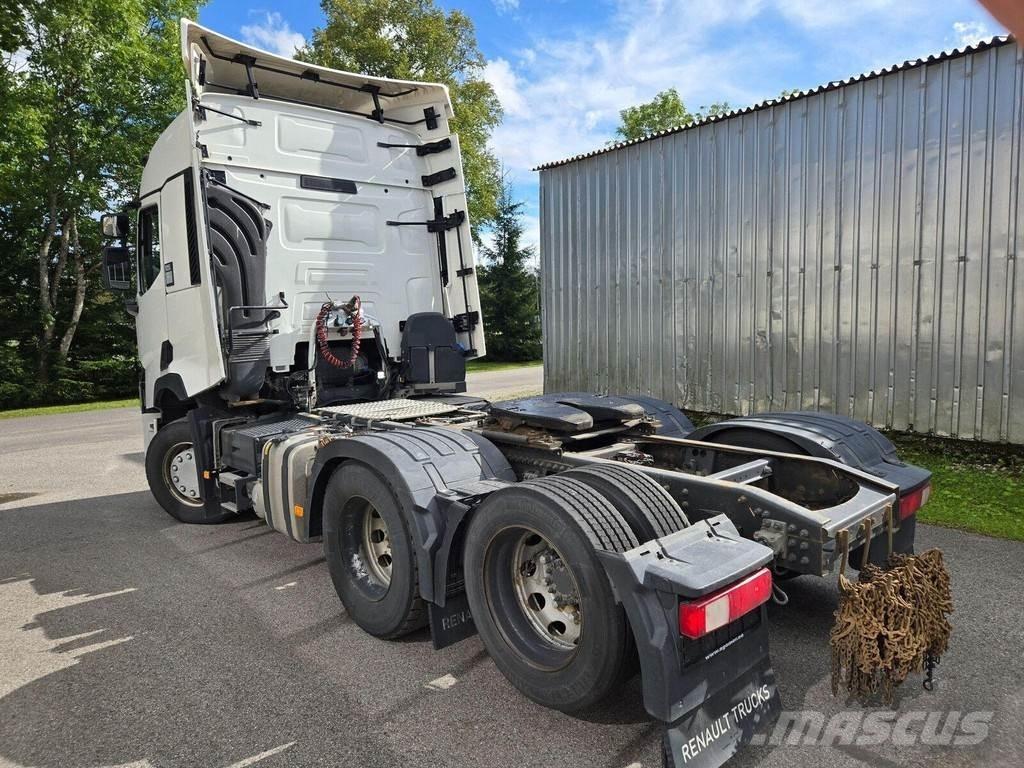 Renault T520 6X2 Vetopöytäautot