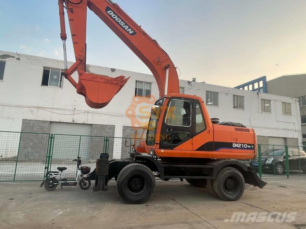 Doosan DH210W-7 Pyöräkaivukoneet