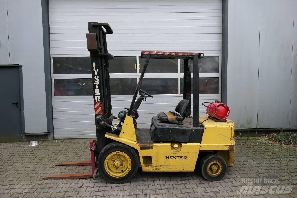 Hyster H 3.00 XM Nestekaasutrukit