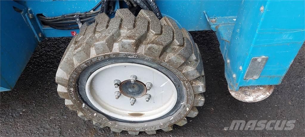ATN CX15, 4x4 Saksilavat