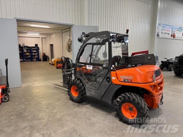 Ausa T 144 H Kurottajat