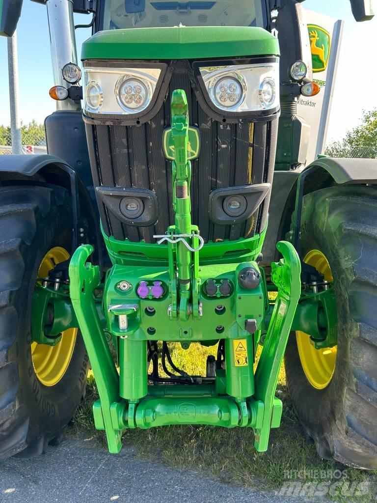 John Deere 6R250 Traktorit