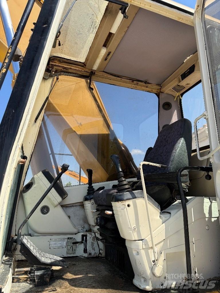 CAT 325 LN Telakaivukoneet