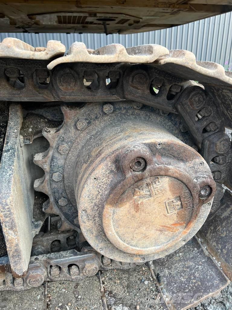 CAT 326 Telakaivukoneet