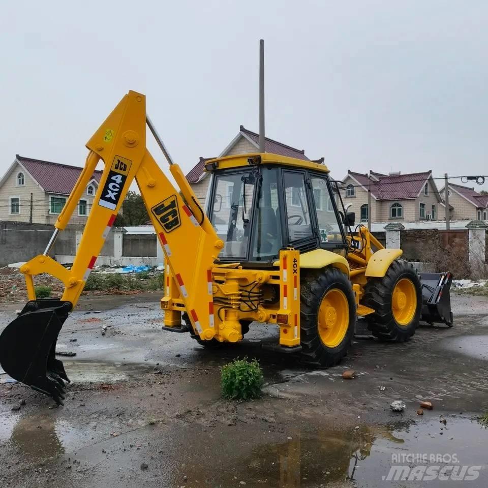 JCB 4CX Kaivurikuormaajat