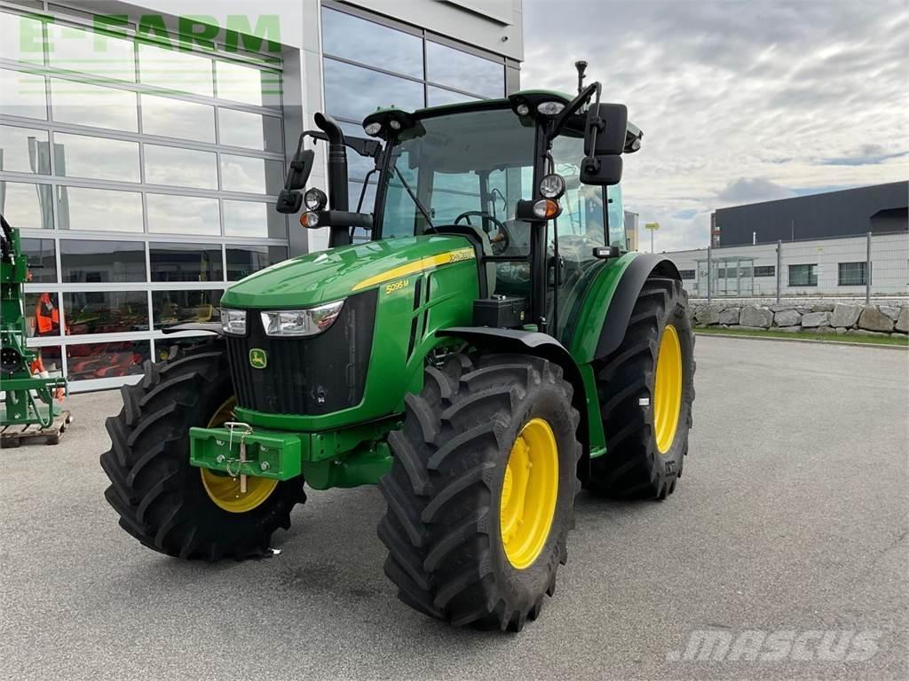 John Deere 5095M Traktorit