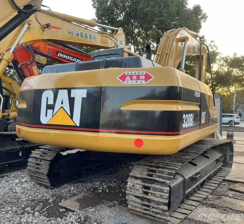 CAT 320 B L Telakaivukoneet