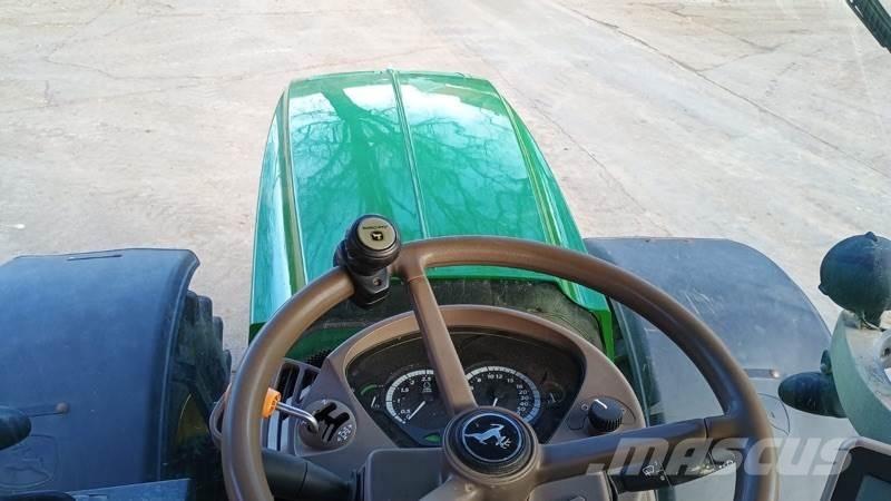 John Deere 6210R Traktorit