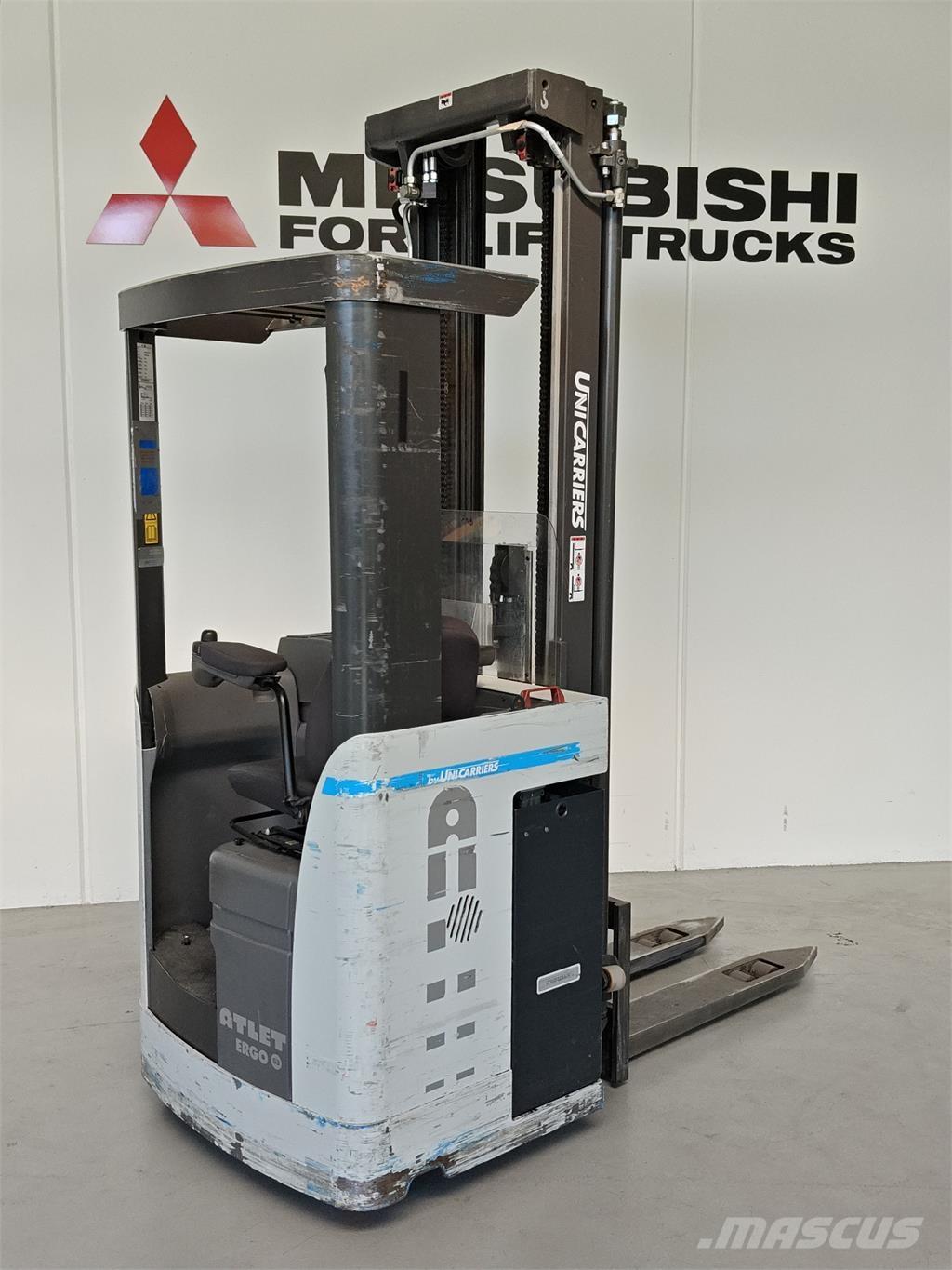 Atlet XSN160E Ajettavat pinoamisvaunut