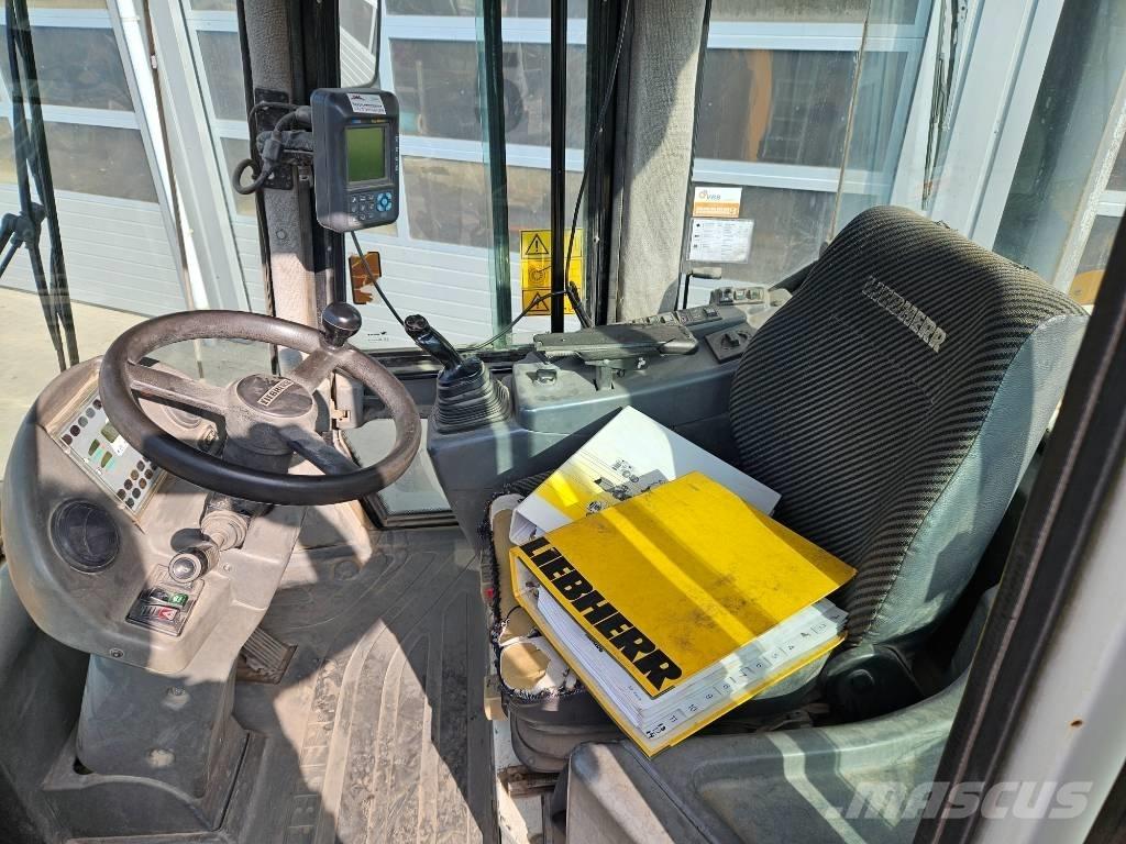 Liebherr L538 Pyöräkuormaajat