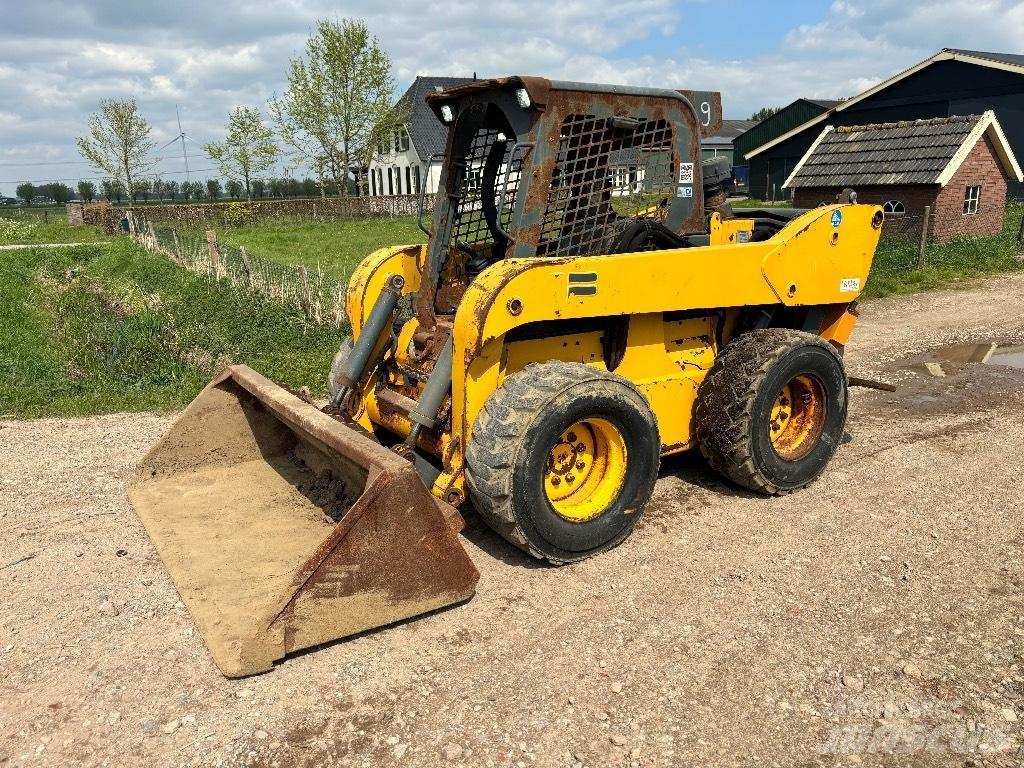 Gehl V 400 Liukuohjatut kuormaajat