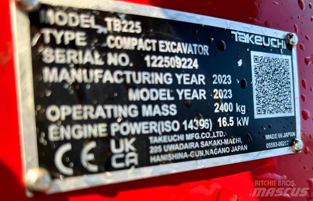 Takeuchi TB 225 Minikaivukoneet < 7t