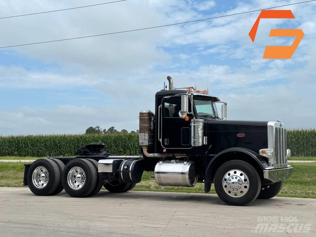 Peterbilt 388 Vetopöytäautot