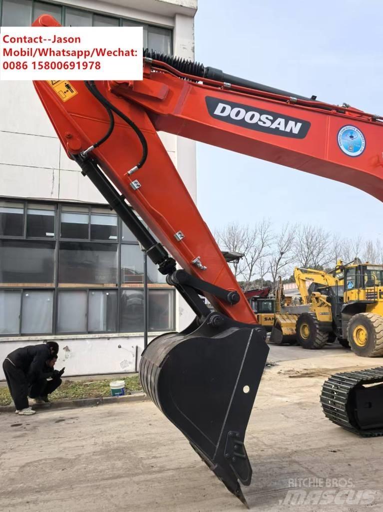 Doosan DX 225 LCA Telakaivukoneet