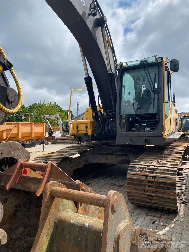 Volvo EC 220 D Telakaivukoneet
