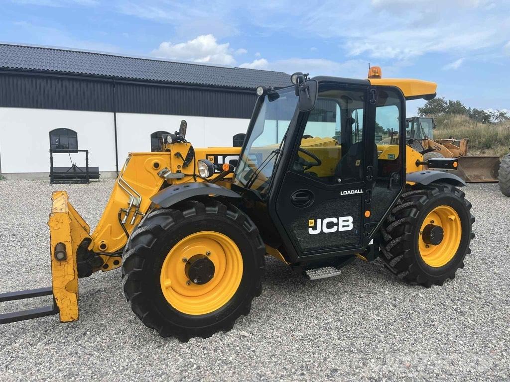 JCB 527-58 Agri Plus Maatalouskurottajat