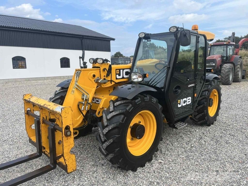 JCB 527-58 Agri Plus Maatalouskurottajat