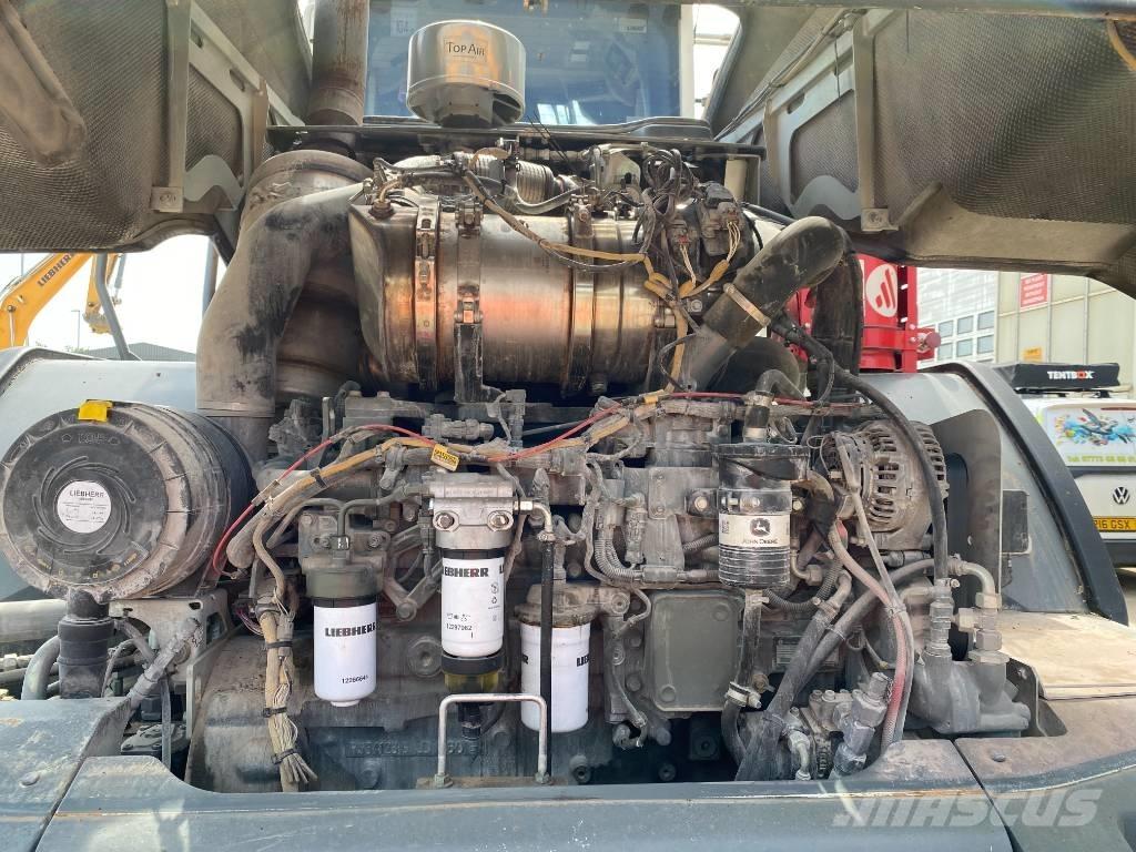 Liebherr L546 Pyöräkuormaajat