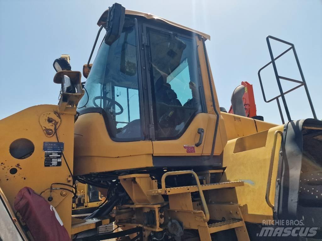 Volvo L 220 F Pyöräkuormaajat