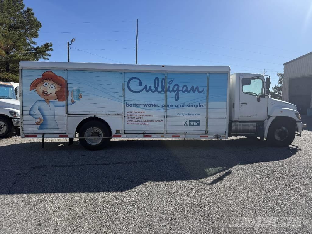 Hino 338 Juomien jakeluautot