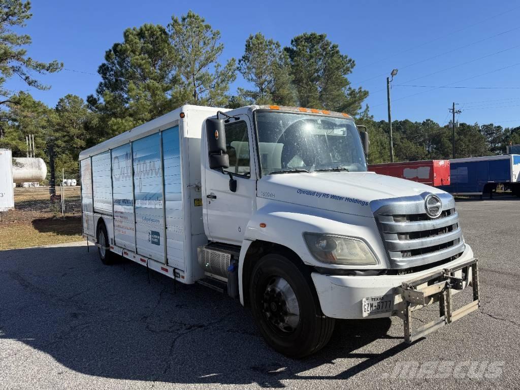 Hino 338 Juomien jakeluautot