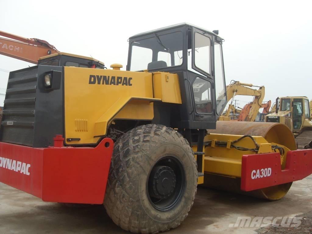 Dynapac CA 30 D Yksivalssijyrät