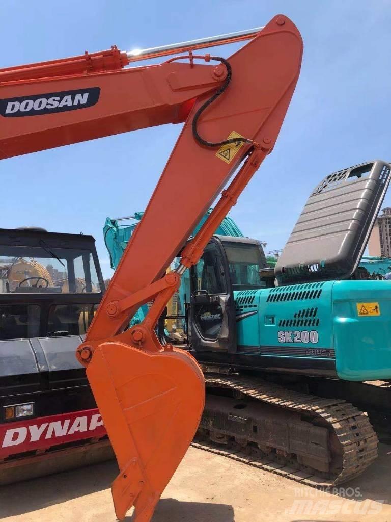 Doosan DH220LC-7 Telakaivukoneet