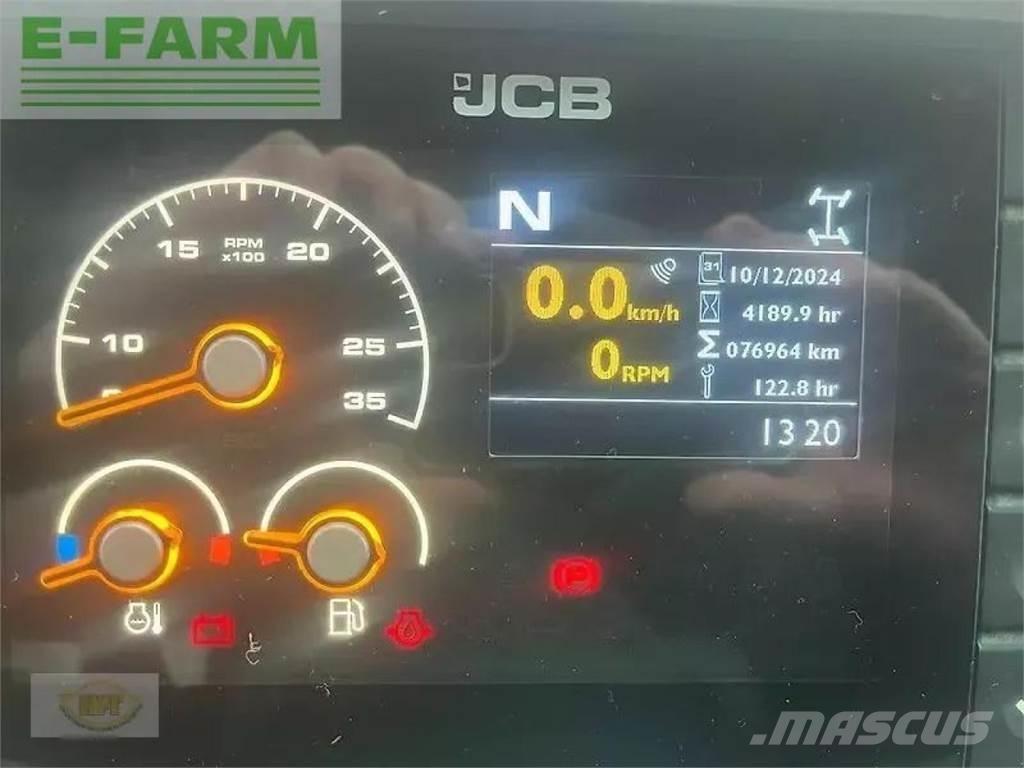 JCB fastrac 4220 Traktorit