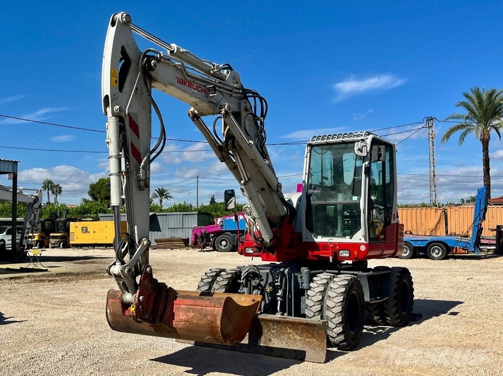 Takeuchi TB 295 W Pyöräkaivukoneet