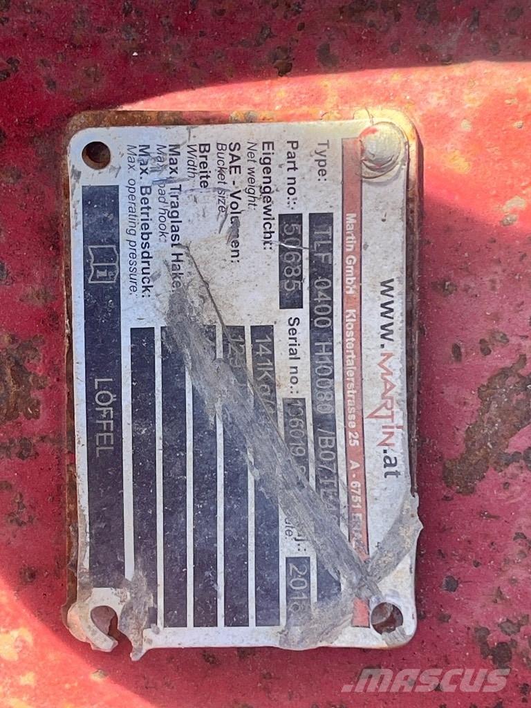 Takeuchi TB 295 W Pyöräkaivukoneet