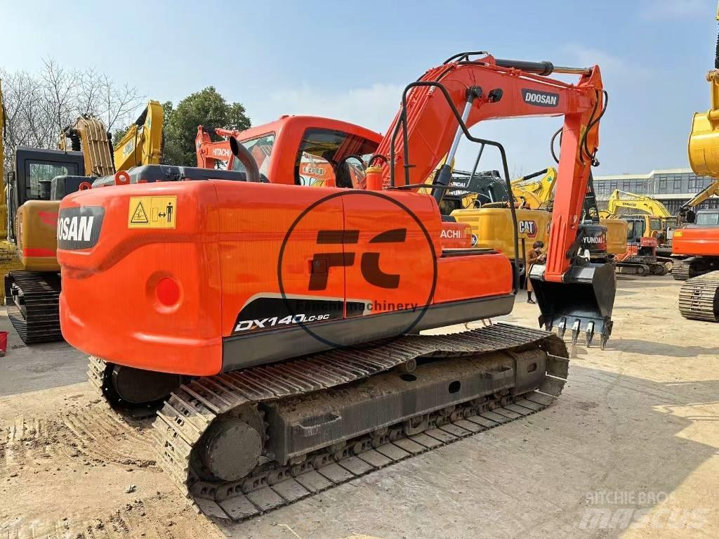Doosan DX 140 Telakaivukoneet