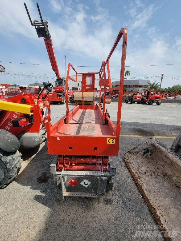 Haulotte Compact 8 Saksilavat