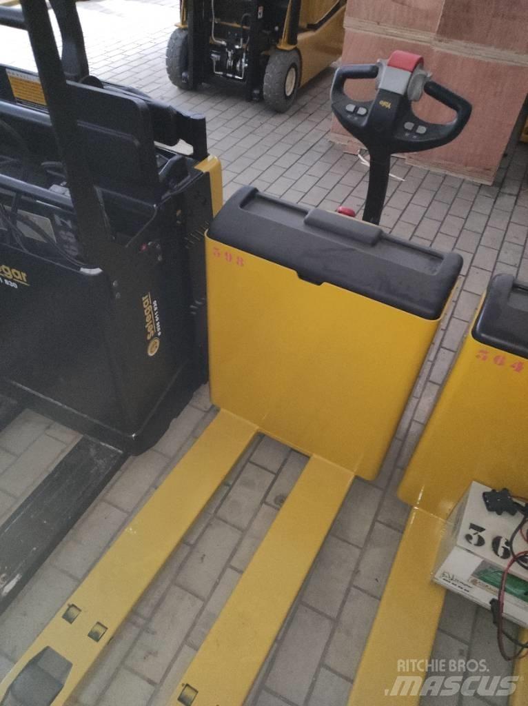 Yale MP18 Lavansiirtotrukit
