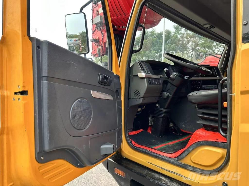 Sany STC1000T Mobiilinosturit