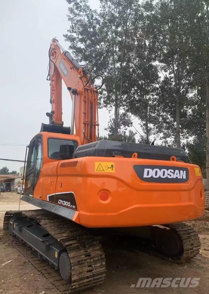 Doosan DX300LC-9C Telakaivukoneet