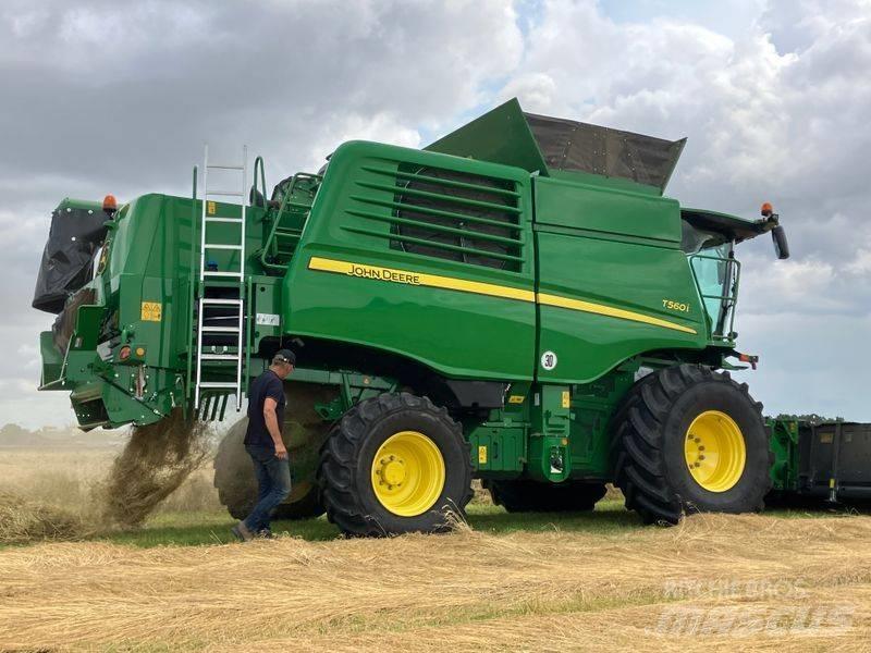 John Deere T 560 i Leikkuupuimurit