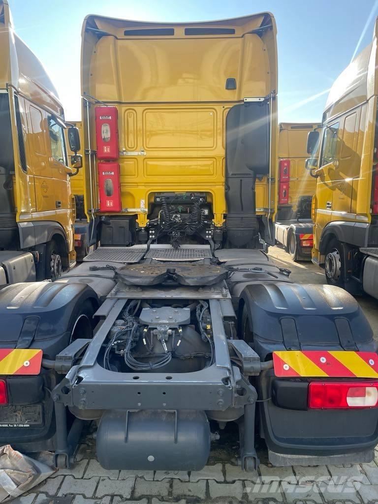 DAF XF 106.480 Vetopöytäautot