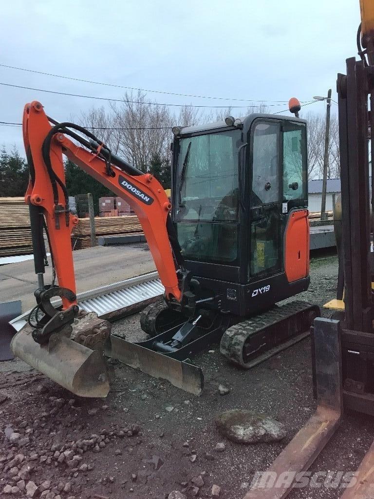 Doosan DX 19 Minikaivukoneet < 7t