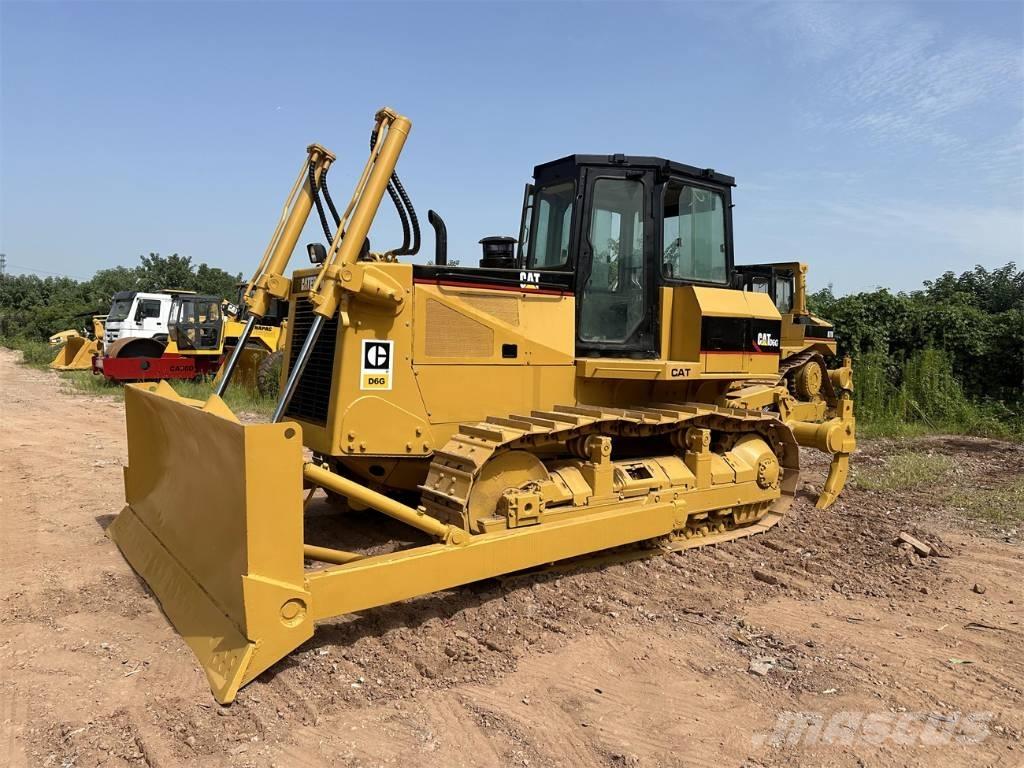 CAT D6G Telaketjupuskutraktorit
