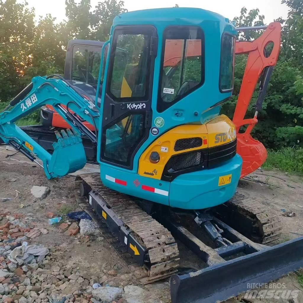 Kubota KX135 Minikaivukoneet < 7t