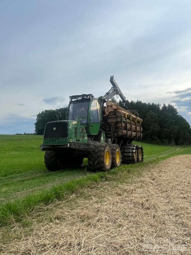 John Deere 1110E Kuormatraktorit