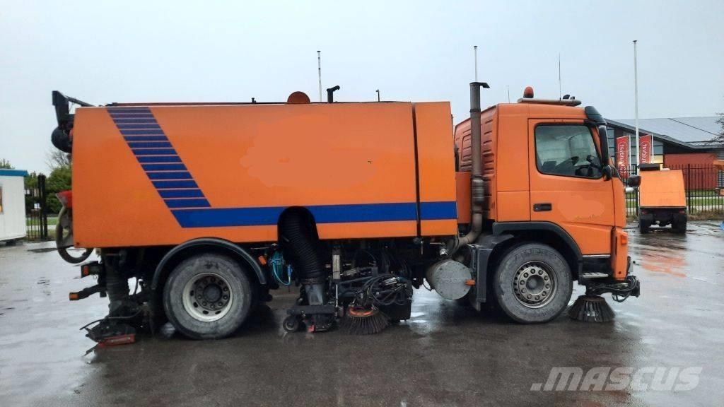 Volvo FM9 + Beam CX800 Lakaisuautot