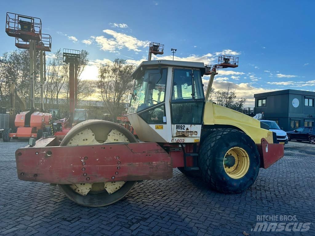 Dynapac CA 602 D Yksivalssijyrät