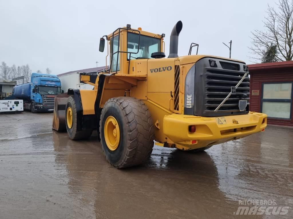 Volvo L180 E Pyöräkuormaajat