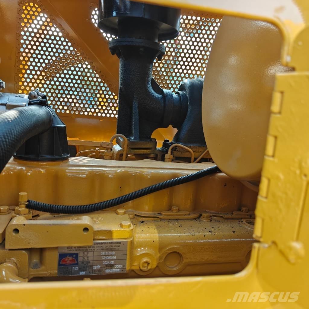 CAT D 7 G Tiehöylät